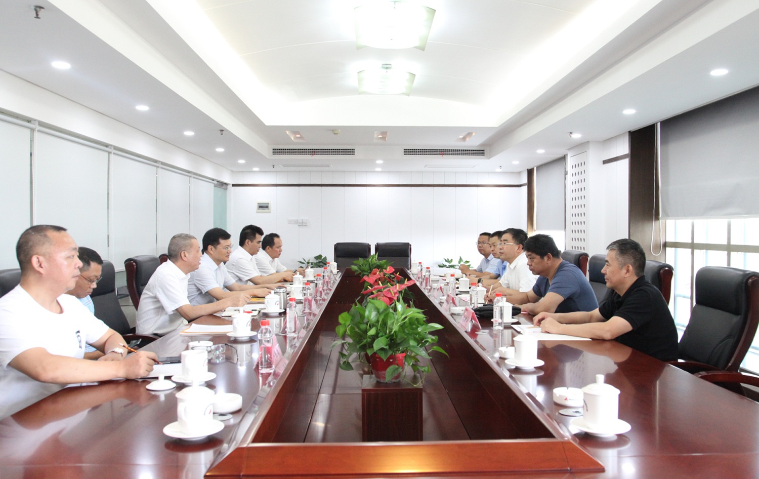 20200907818507.jpg 杨雄伟与山西二建辅导座谈IMG_4559_副本.jpg