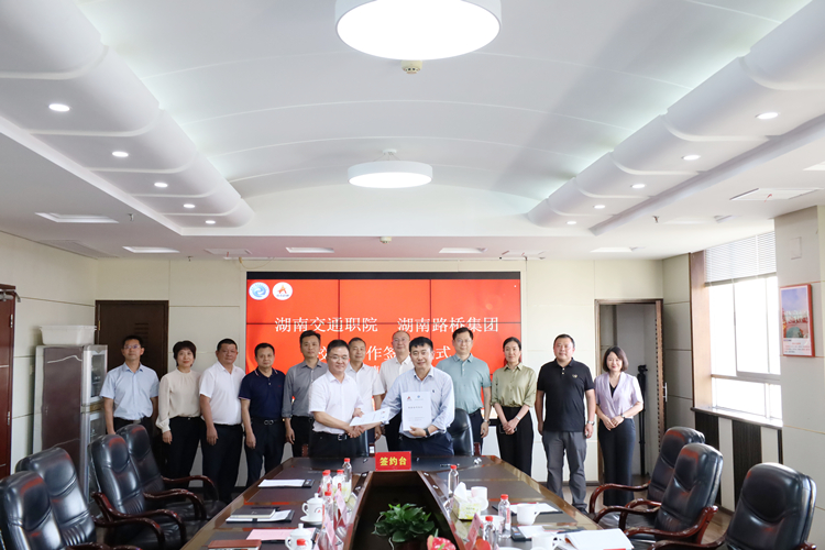 f5c48862fd96589fecd8865292dddcd_副本.jpg